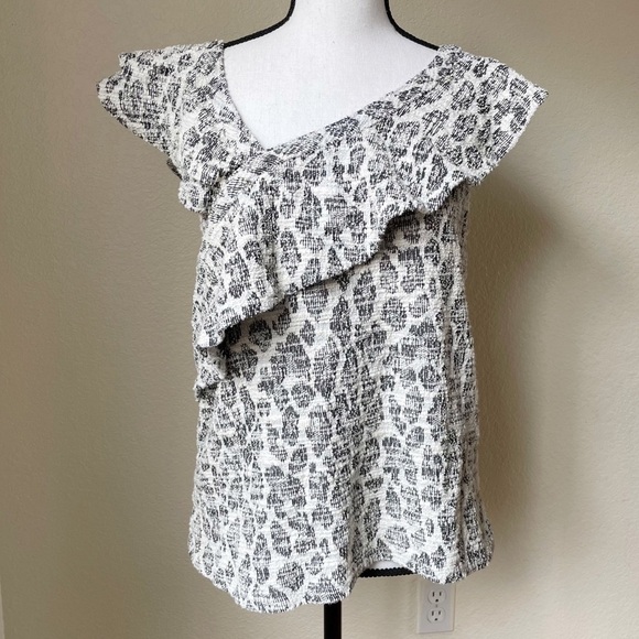 Dolan Savannah Asymetric Ruffle Textured Top L - Picture 1 of 10